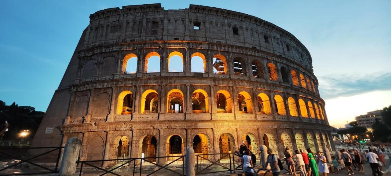 Colosseo Con Il Cuore Рим Экстерьер фото